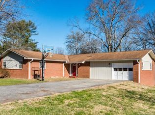 105 N Greenwood Forest Dr, Etowah, NC 28729