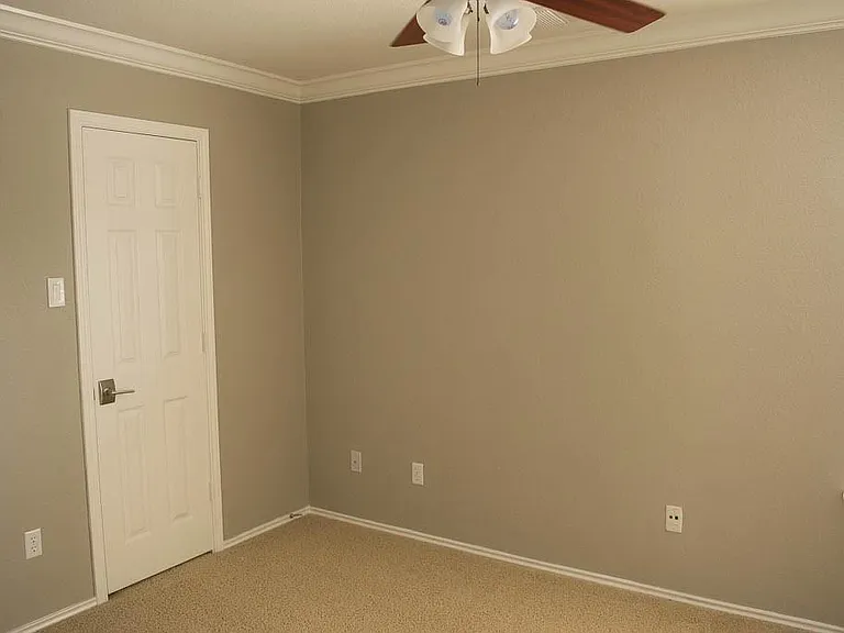 1708 Darjeeling Dr — Photo 13
