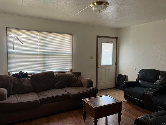 3rd image of 821 S 12th St