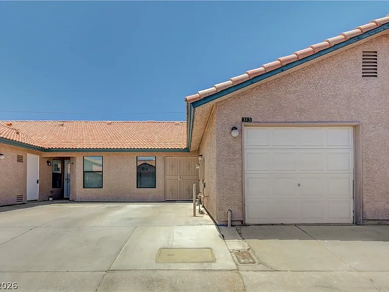 313 Crosswind Way — Photo 2
