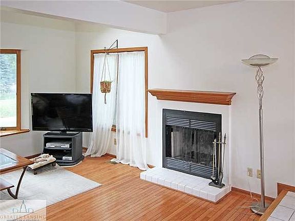5th image of 3111 Birch Row Dr
