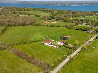 362 Bramans Ln, Portsmouth, RI 02871