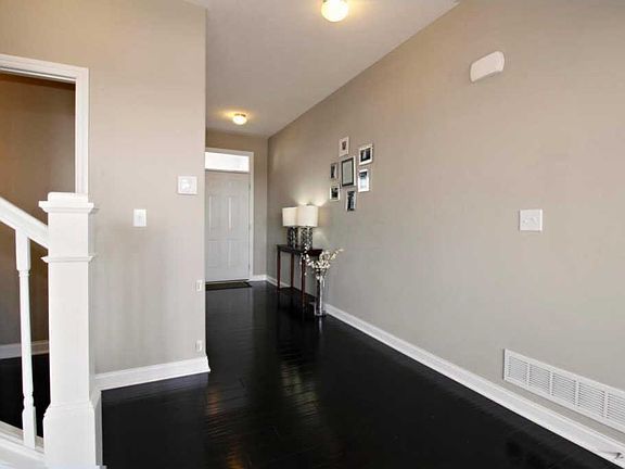 3rd image of 2186 Derby Dr