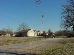 214 E, Adrian, MO 64720