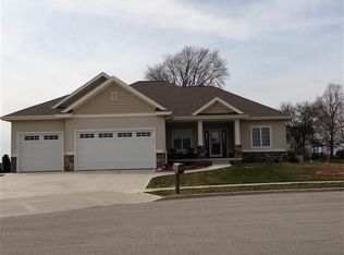 1502 Tierney Dr, Waunakee, WI 53597