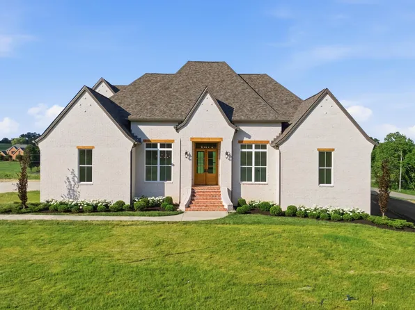 1200 Craig Xing, Winchester, KY 40391