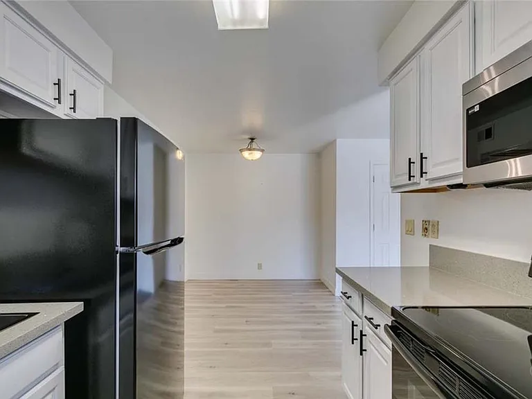 5260 River Glen Dr #268 — Photo 23