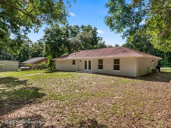 3rd image of 3617 E Maxwell Pl