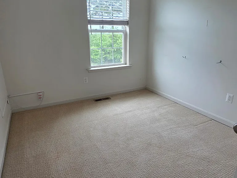 1120 Bayberry Ln #1 — Photo 4