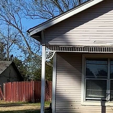 4th image of 2975 County Road 1105