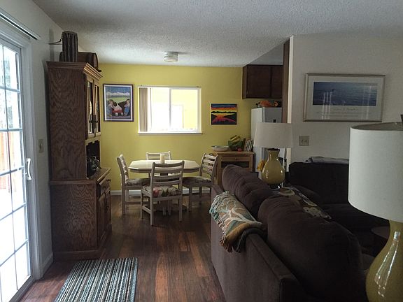 3rd image of 751 Panther Ln