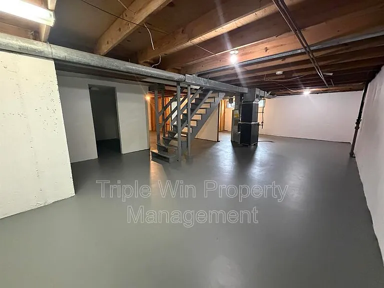 2450 Jenkee Dr — Photo 24