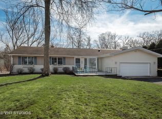 1706 Happ Rd, Northbrook, IL 60062