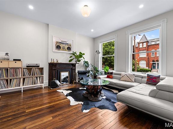 4th image of 2745 Armand Pl