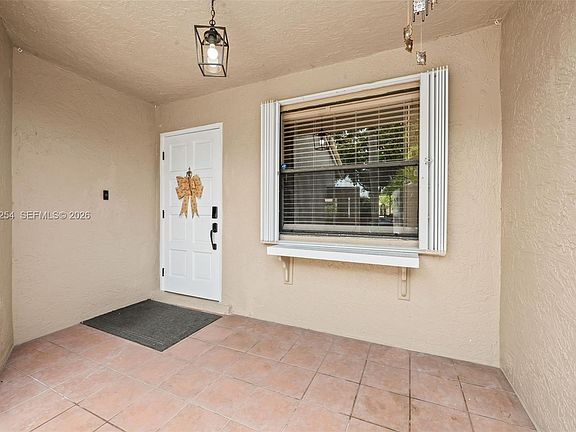 4th image of 5285 Monterey Cir #I-60