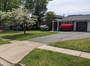 6408 Willowood Ln, Alexandria, VA 22310