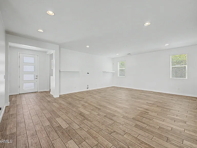 15912 W Sierra St — Photo 5
