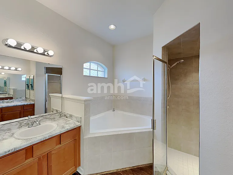 10707 Carloway Hills Dr — Photo 7
