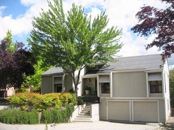 1st image of 18448 Lake Forest Dr
