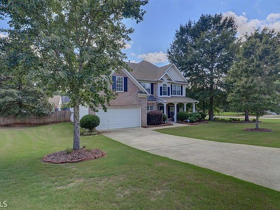 2nd image of 179 Ivy Trce