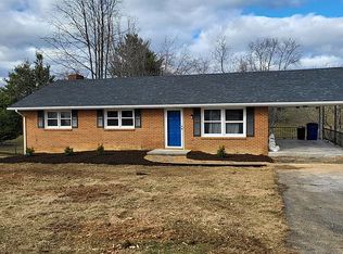 85 Overland Dr, Christiansburg, VA 24073