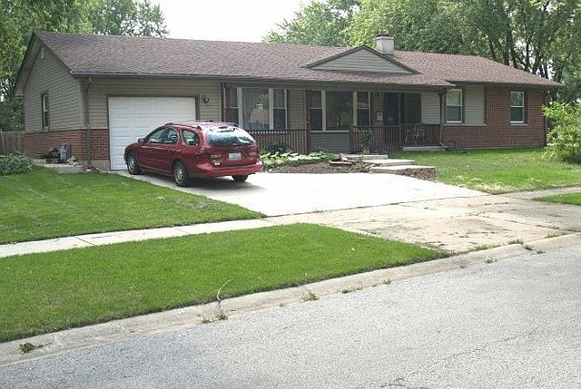 1st image of 321 Birchwood Ave