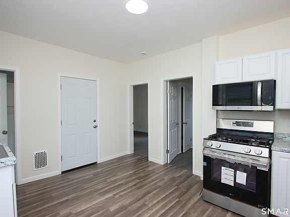 5th image of 15 Walnut Street
