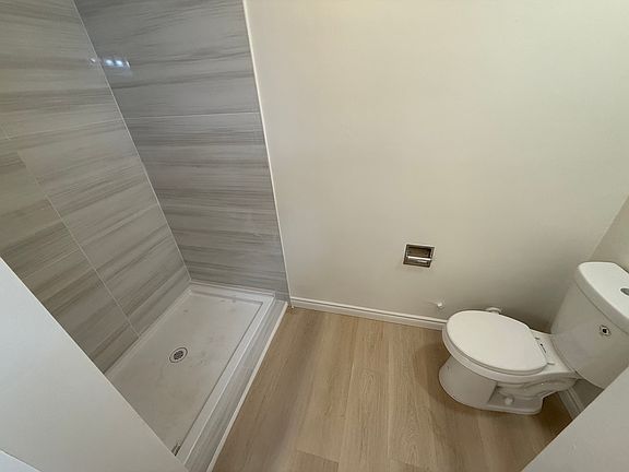 3rd image of 701 S Grevillea Ave #1B