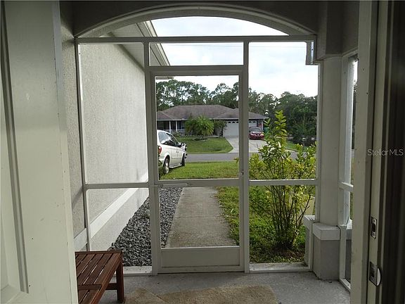 5th image of 17474 Norseman Ave