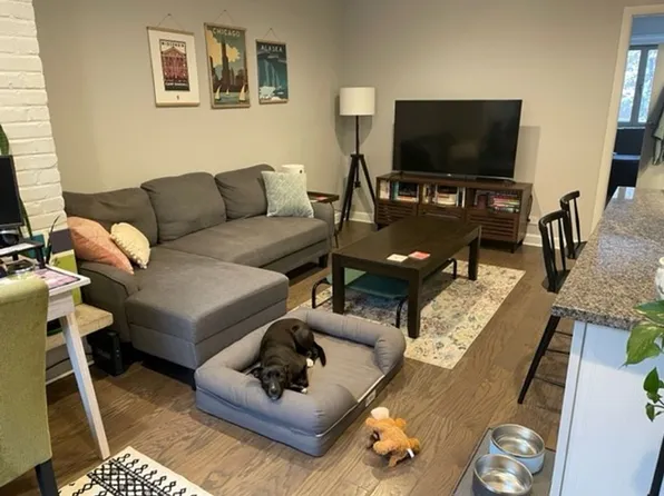 663 W Melrose Street, 663 W Melrose St #2E, Chicago, IL 60657