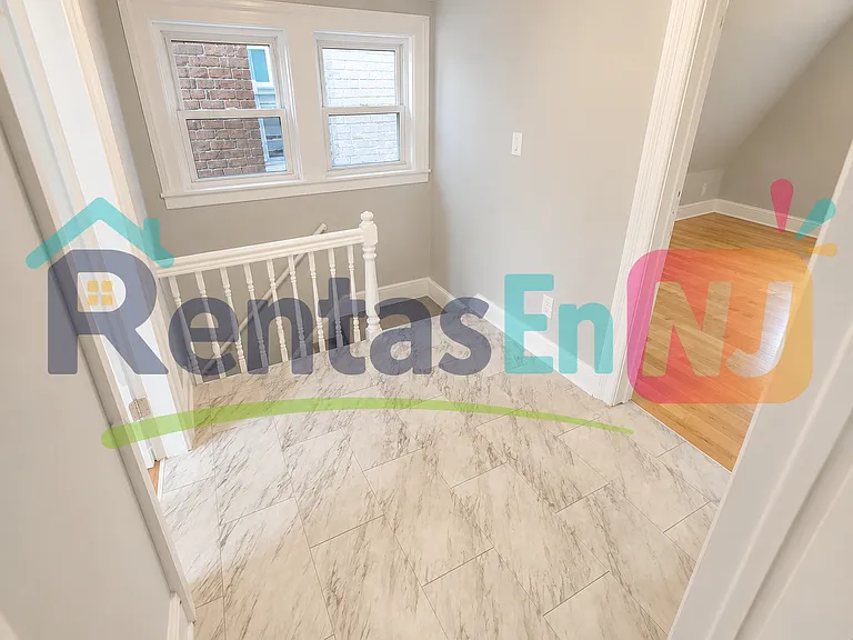 413 Summer Ave #3A — Photo 3