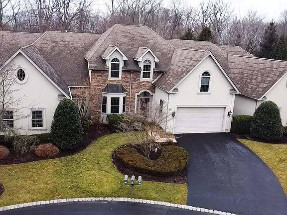 2nd image of 706 Saint Andrews Ct