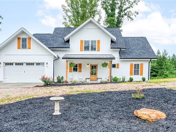 2320 Frye Bridge Rd, Clemmons, NC 27012