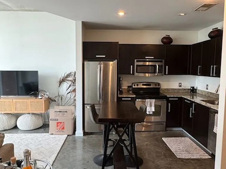 600 12th Ave S #610 — Photo 7