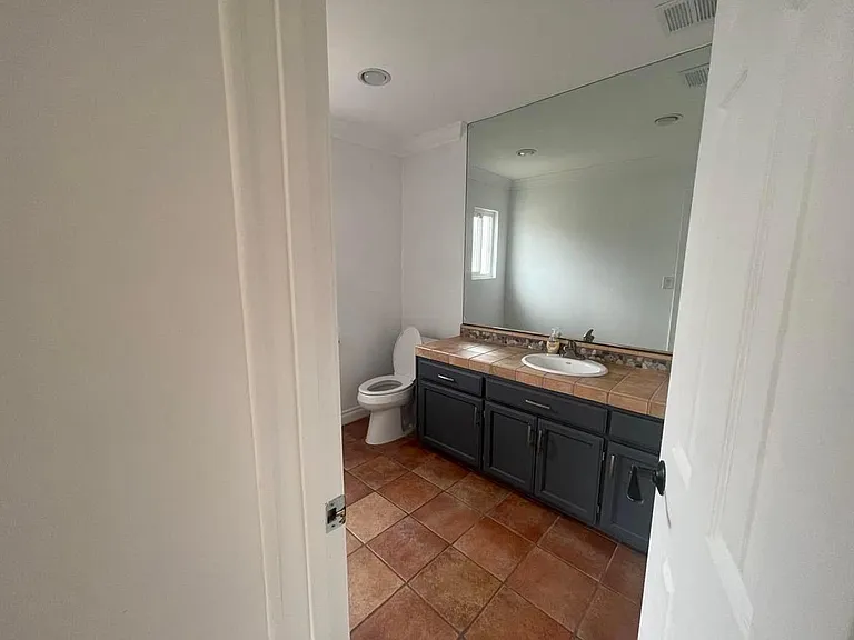 3550 Wawona Dr — Photo 10