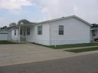 1825 Geneva Hills Dr, Grove City, OH 43123
