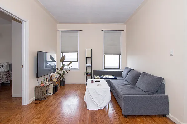 Rented by Modern Spaces | media 2