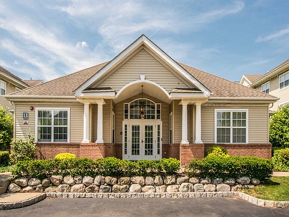 The Highlands at South Plainfield Apartments Leasing Office