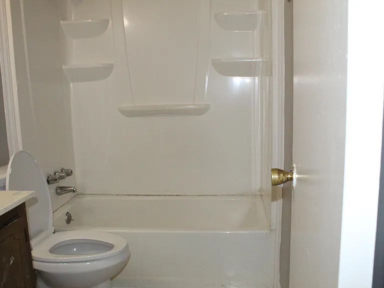 446 Pheasant Run Dr — Photo 32
