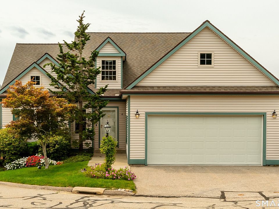 1st image of 4 Clarks Lane #4