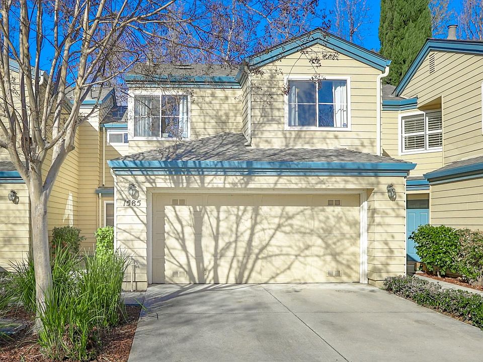 1st image of 1585 Fairway Green Cir