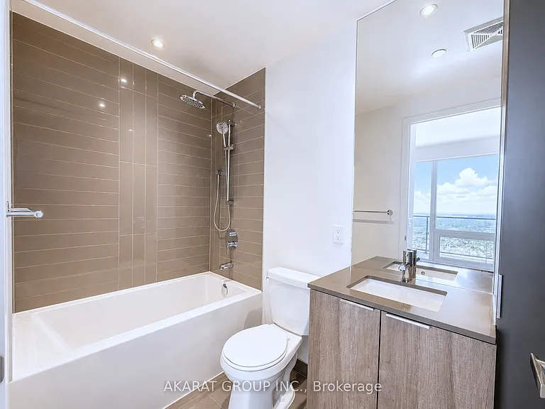 448 Burnhamthorpe Rd W #4911 — Photo 17