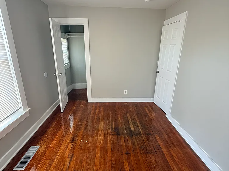 1086 Whalley Ave #1-0 — Photo 9