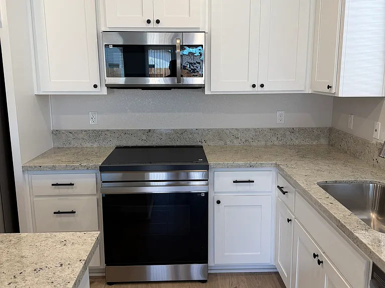 2704 Contour Way — Photo 3