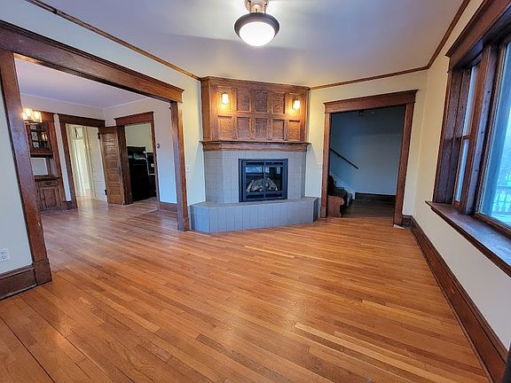 2nd image of 1120 Laurel Ave Unit 2