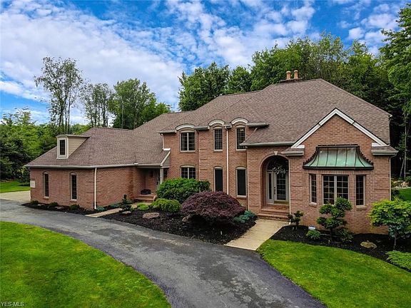 3rd image of 3470 Candywoods Dr