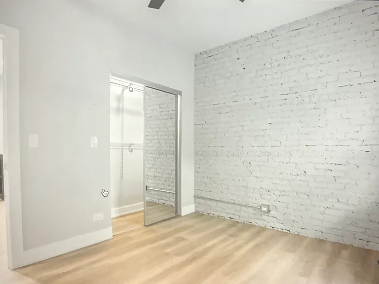 1239 W Morse Ave #2 — Photo 5