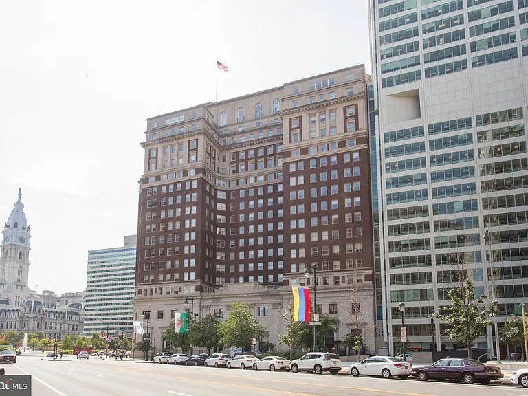 1600 Arch St #1703 — Photo 11