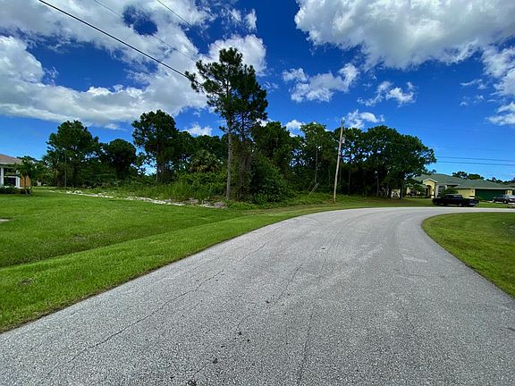 2nd image of 6139 NW East Deville Cir