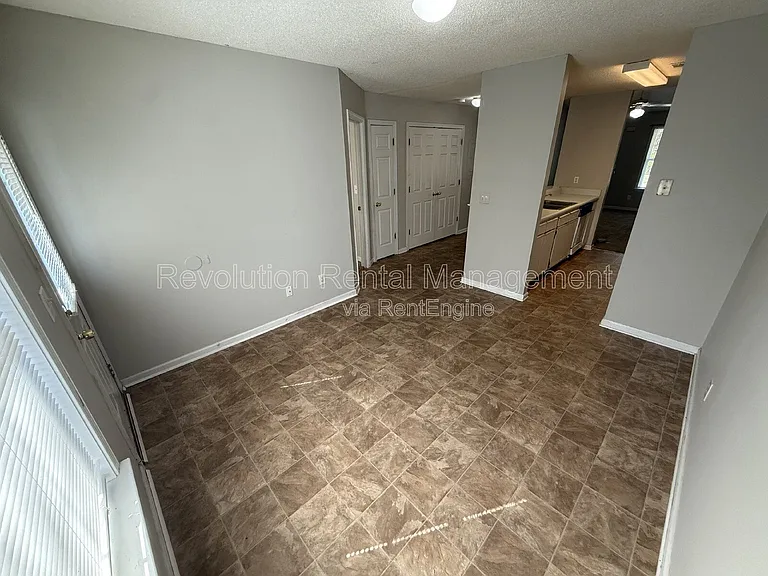 733 Stallings Rd #F — Photo 4